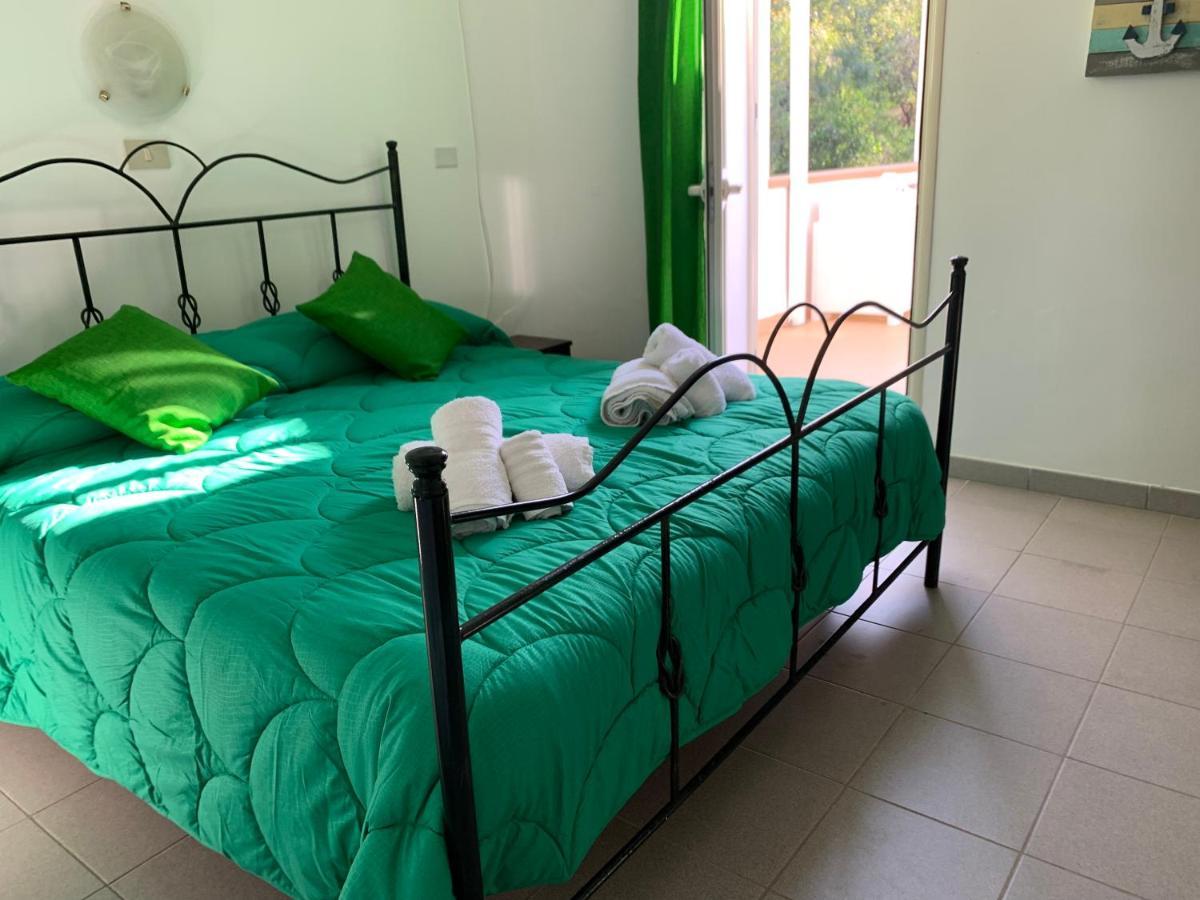 La Bussola Hotel Porto Palo Kültér fotó