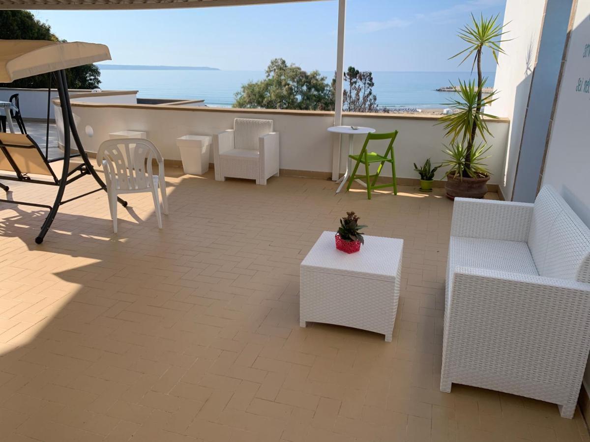 La Bussola Hotel Porto Palo Kültér fotó